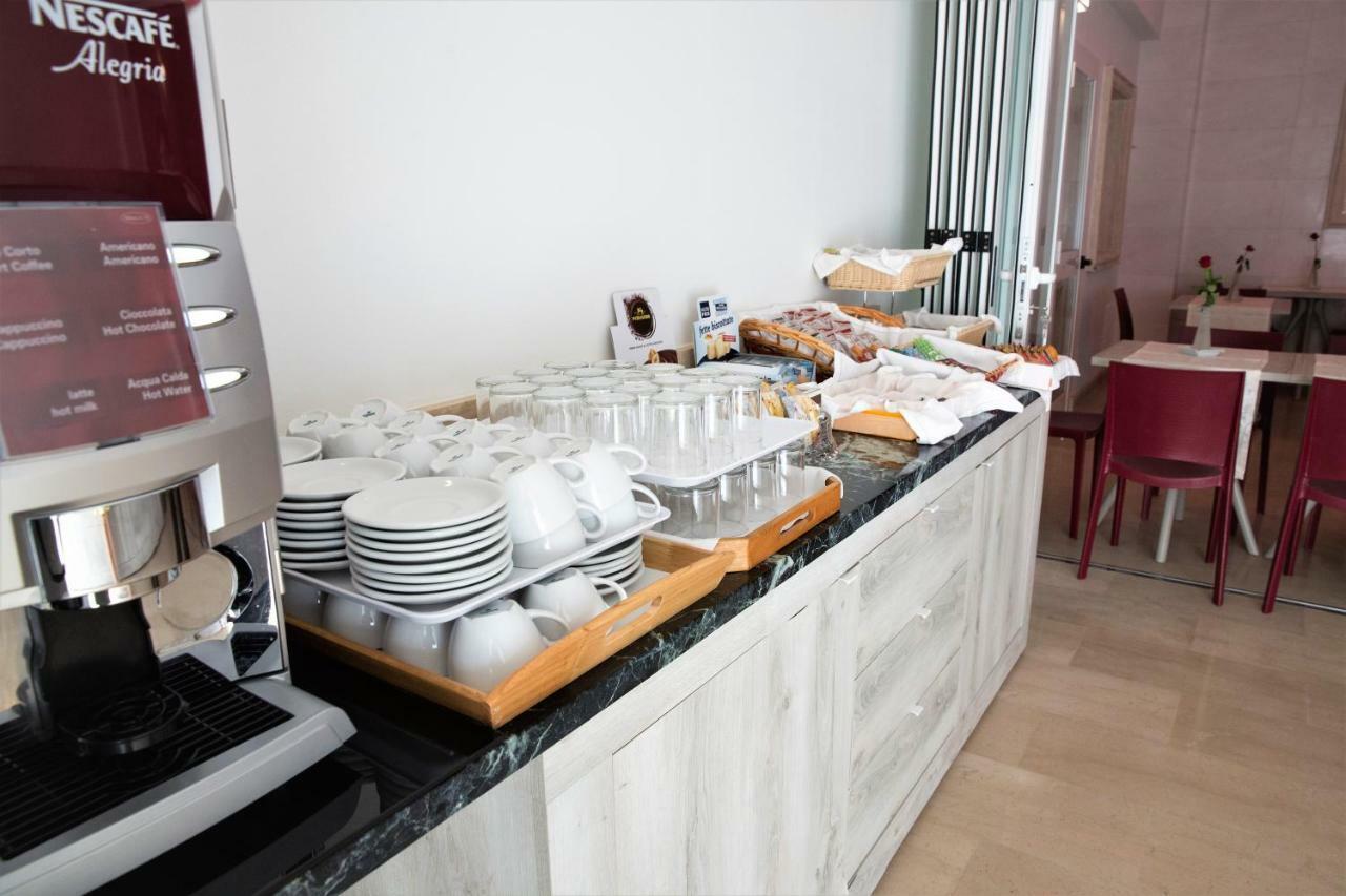 Boutique Hotel Enia プラート エクステリア 写真