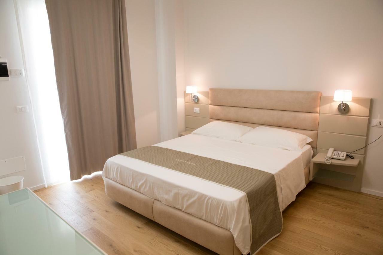 Boutique Hotel Enia プラート エクステリア 写真