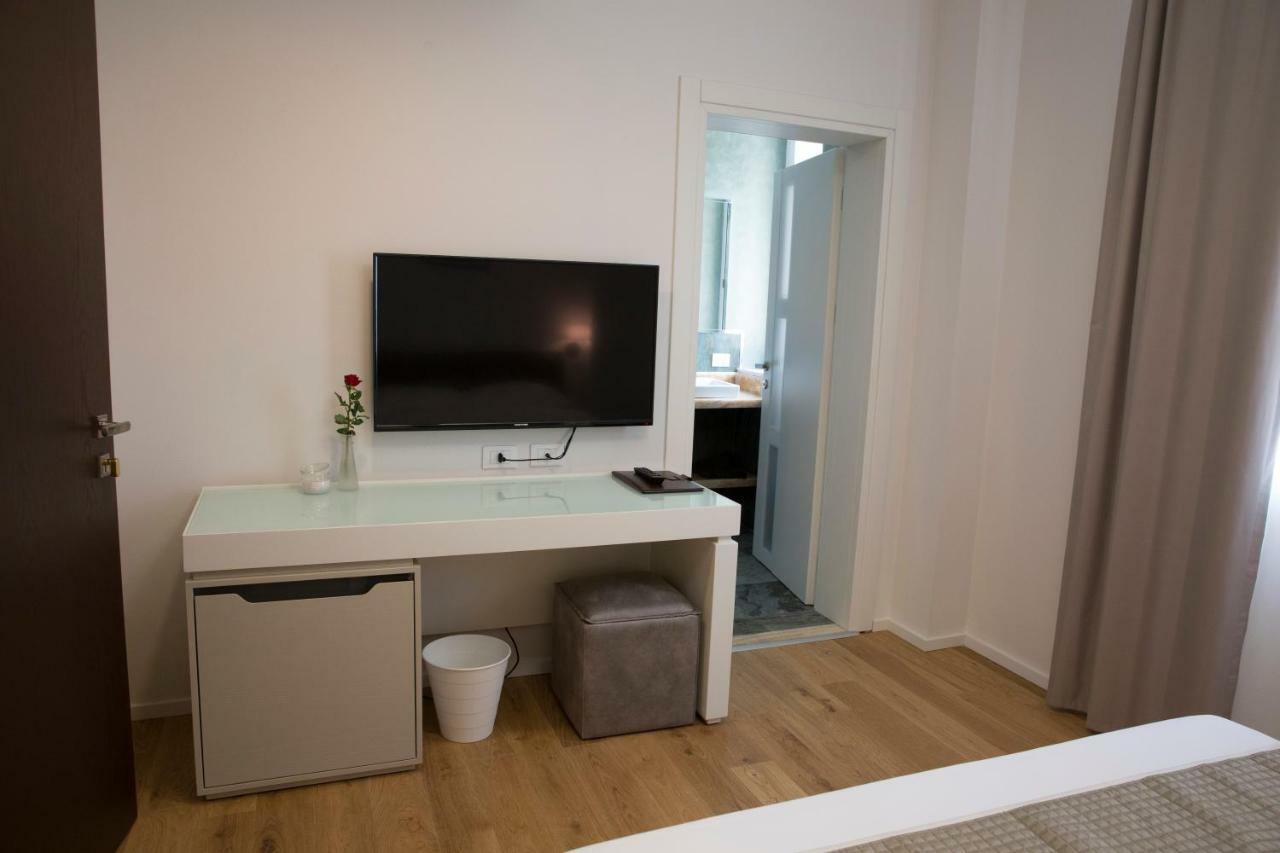 Boutique Hotel Enia プラート エクステリア 写真