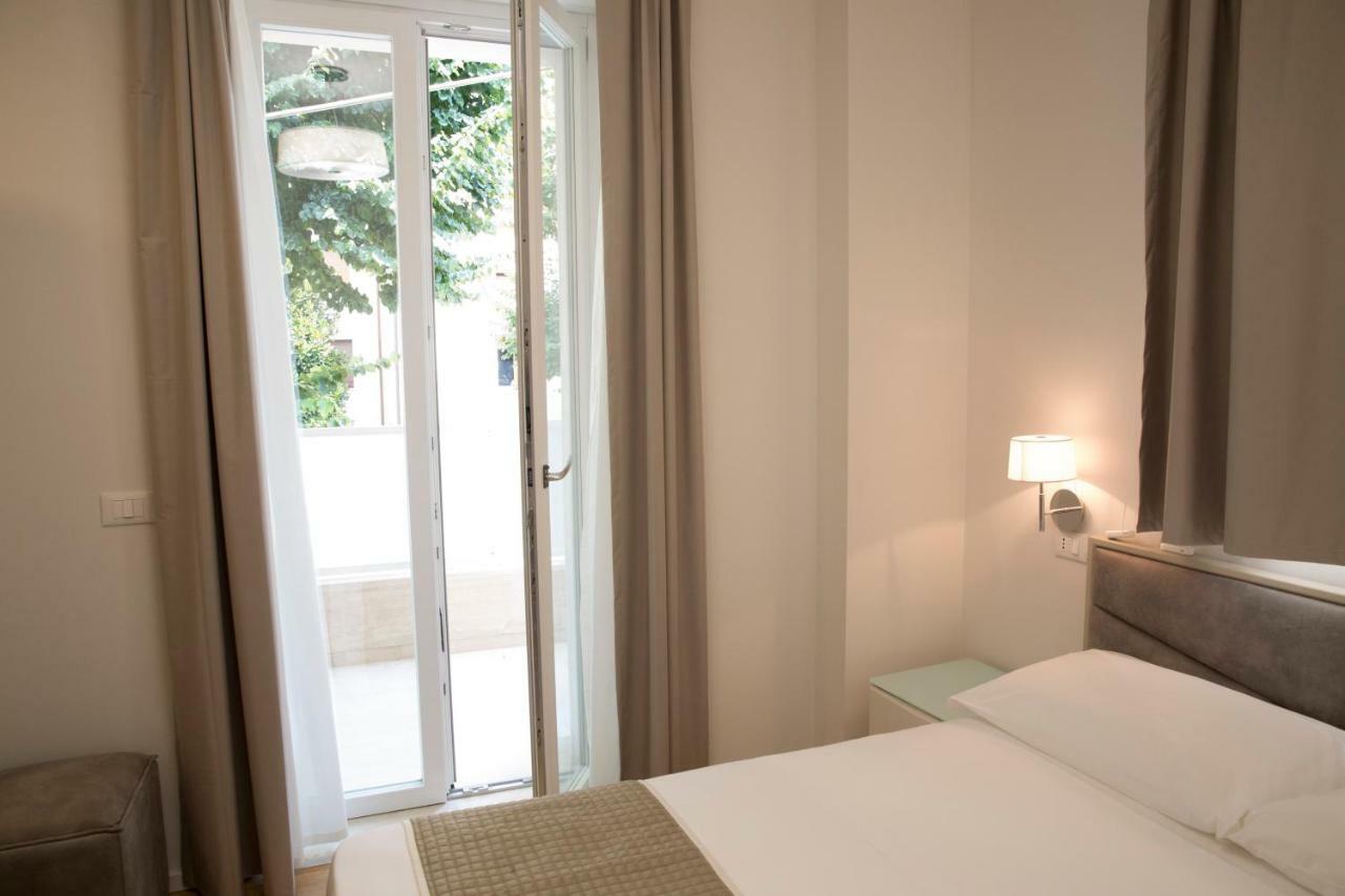 Boutique Hotel Enia プラート エクステリア 写真