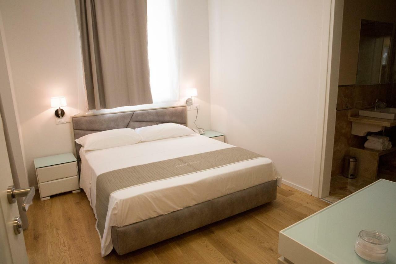 Boutique Hotel Enia プラート エクステリア 写真