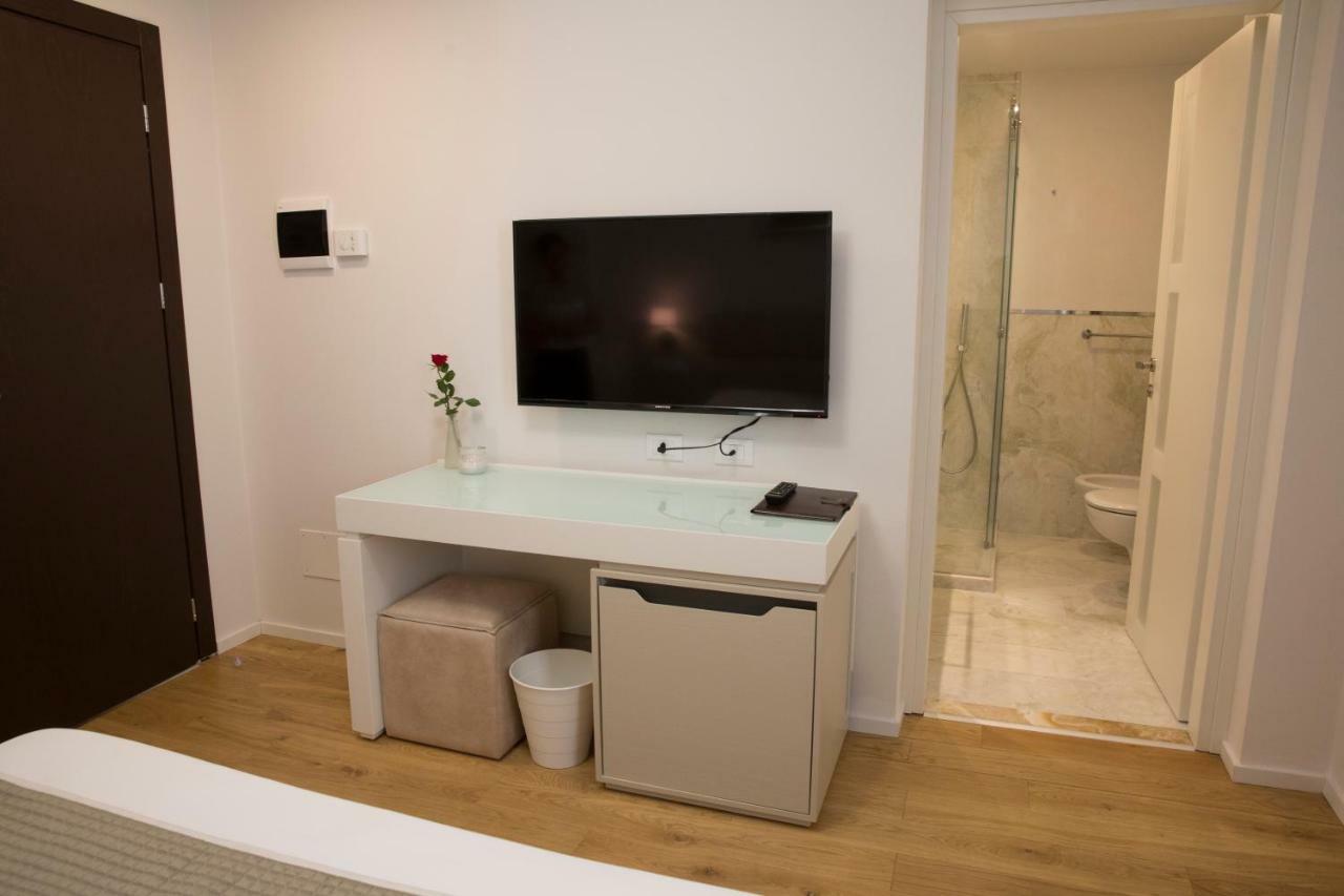 Boutique Hotel Enia プラート エクステリア 写真